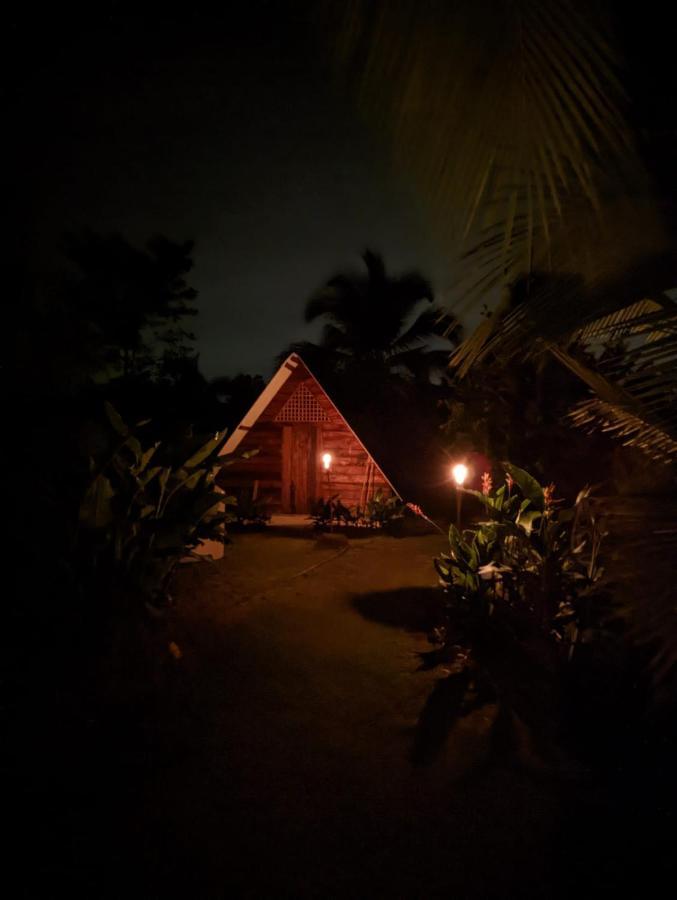 Bewak Cr Hotel ตอร์ตูเกโร ภายนอก รูปภาพ